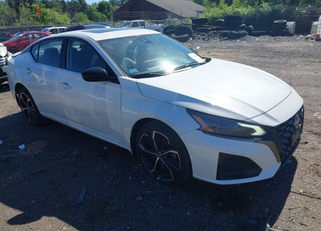 2024 NISSAN Altima