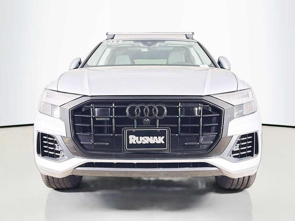 2023 Audi Q8
