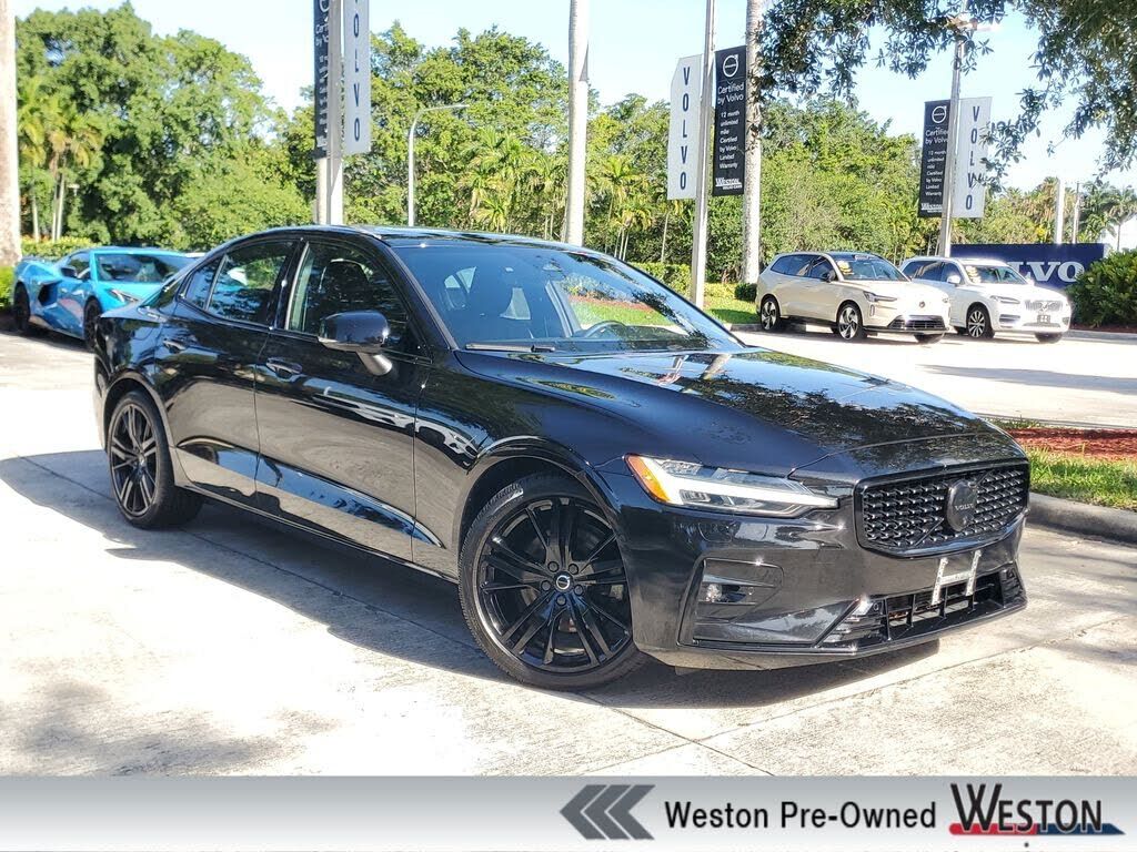 2023 VOLVO S60