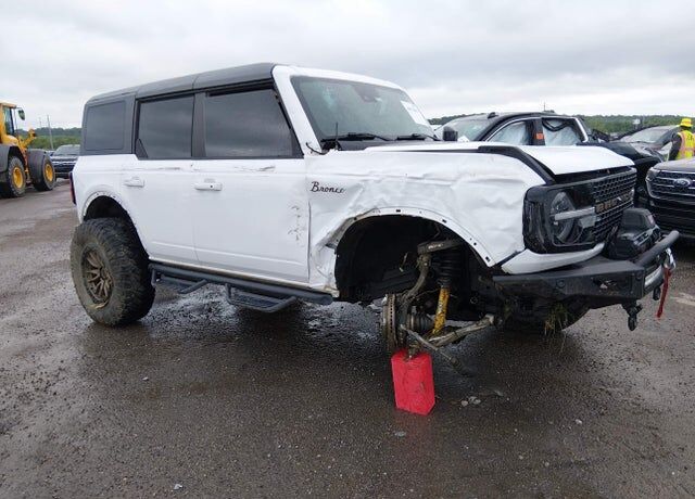 2021 FORD Bronco