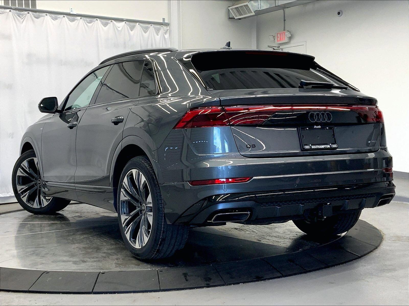2026 Audi Q8