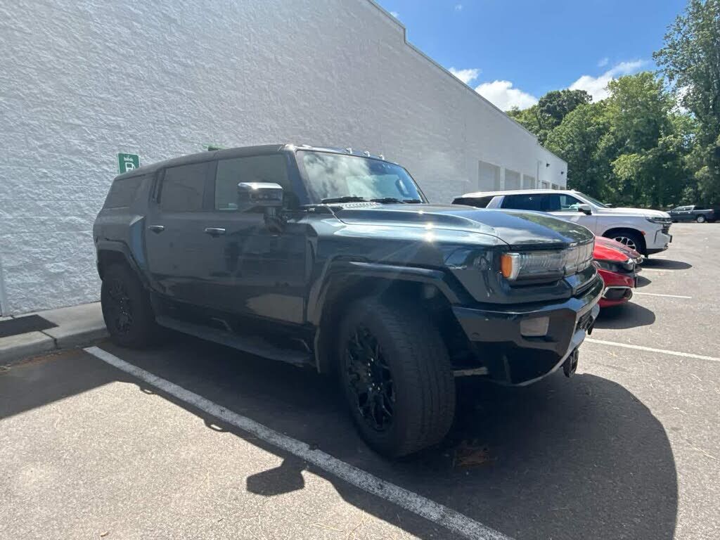 2025 GMC Hummer EV SUV