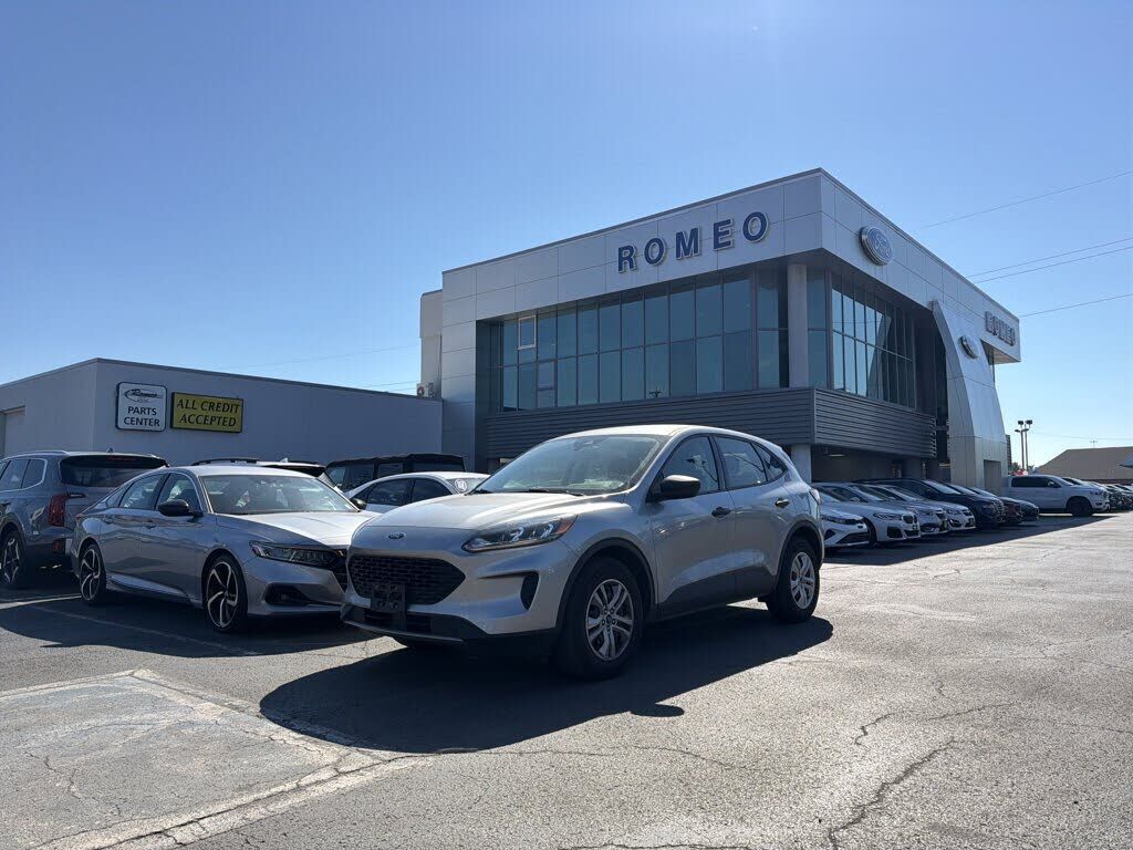 2022 FORD Escape