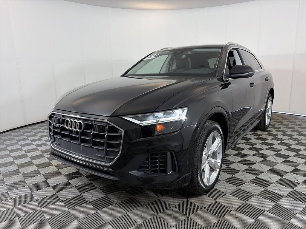 2022 Audi Q8