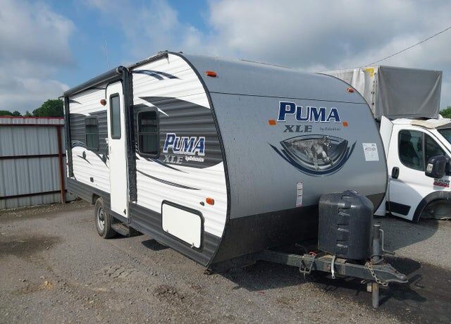 2017 FOREST RIVER Puma Towables