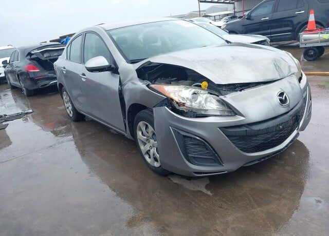 2011 MAZDA Mazda3