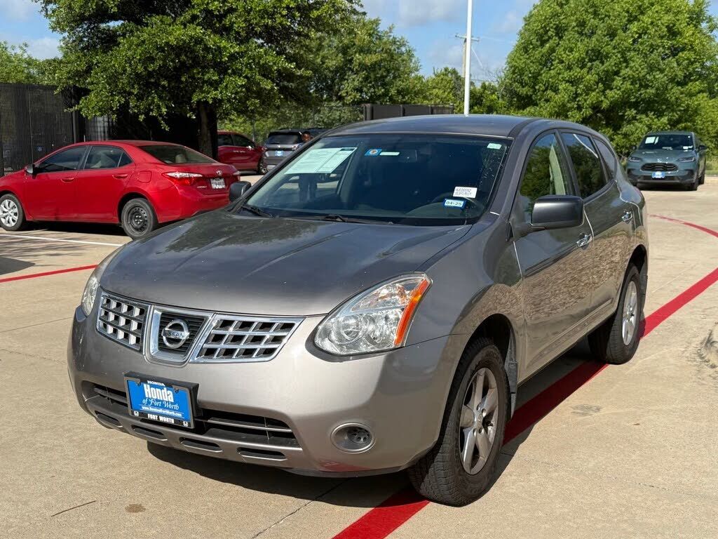 2010 NISSAN Rogue