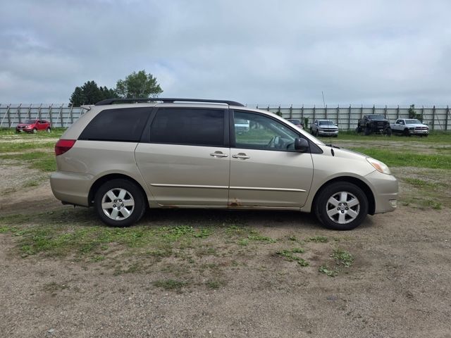 2005 TOYOTA Sienna