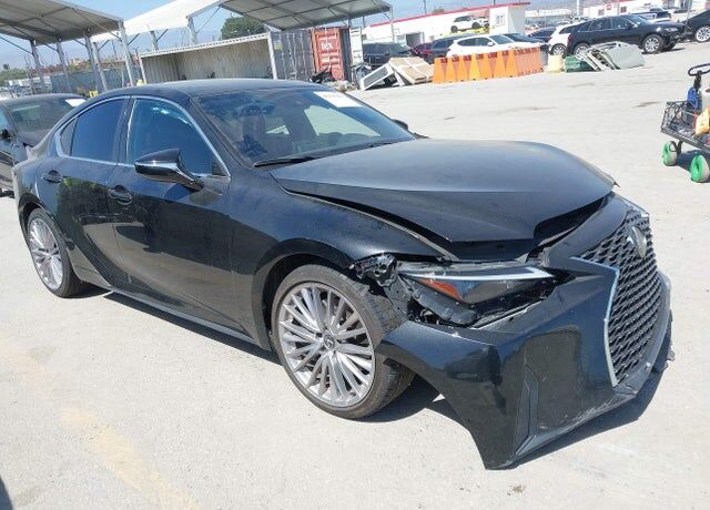 2023 LEXUS IS