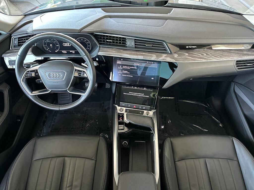 2024 Audi Q8