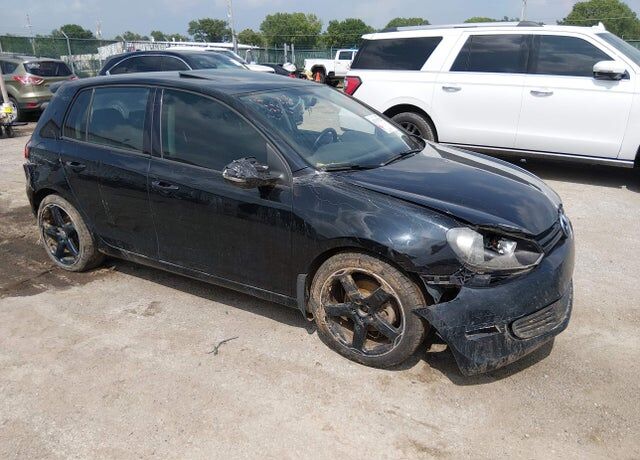 2014 VOLKSWAGEN Golf