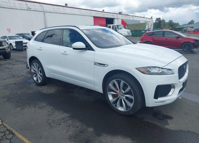 2017 JAGUAR F-Pace