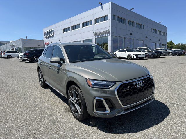 2023 AUDI Q5 e