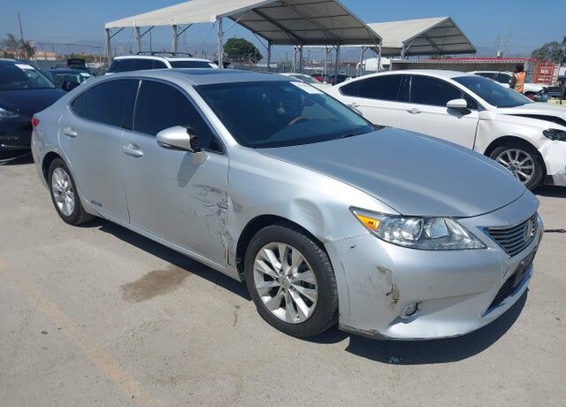2015 LEXUS ES