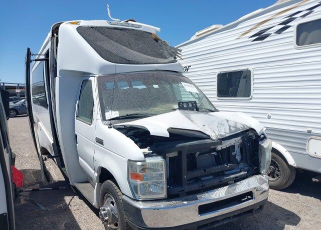 2017 FORD E-450