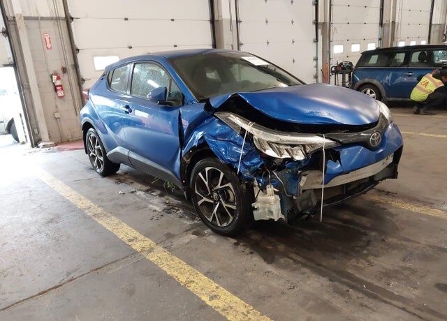 2022 TOYOTA C-HR