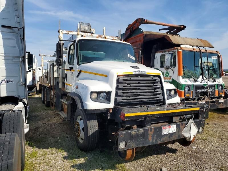 2016 FREIGHTLINER 114SD