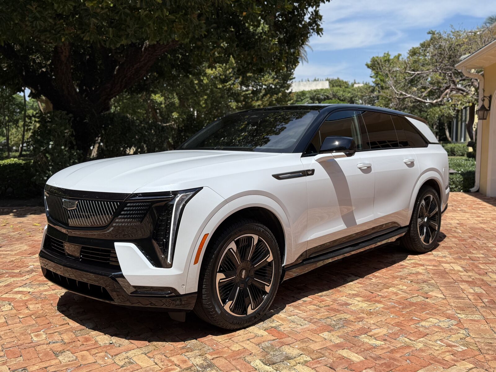 2026 CADILLAC Escalade IQ