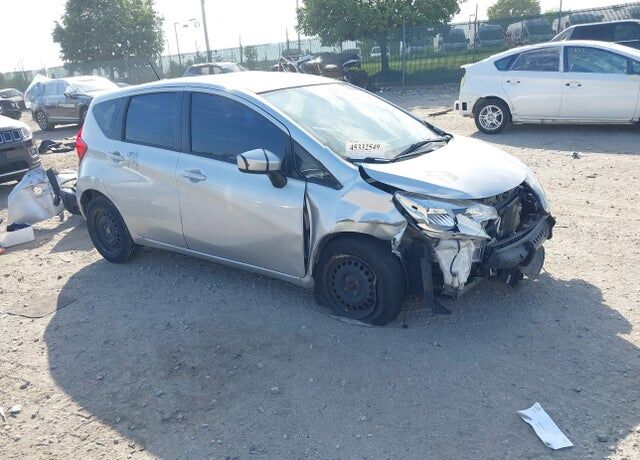 2016 NISSAN Versa