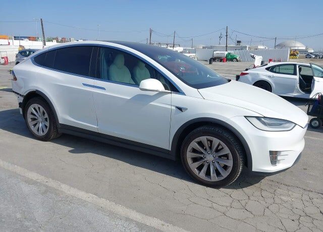 2020 TESLA Model X