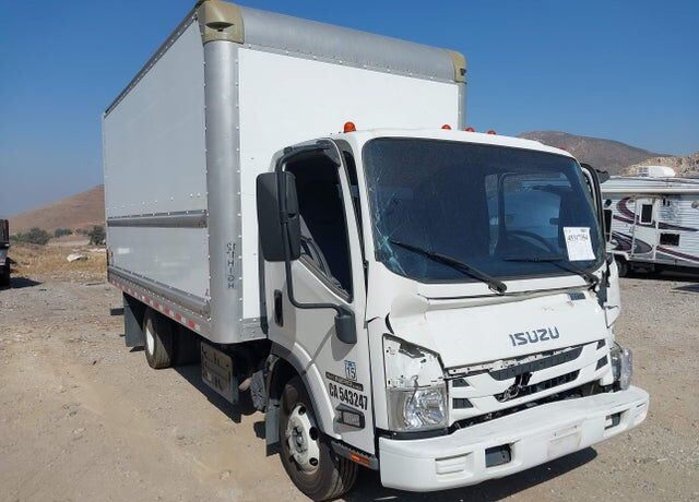 2020 ISUZU NPR-HD