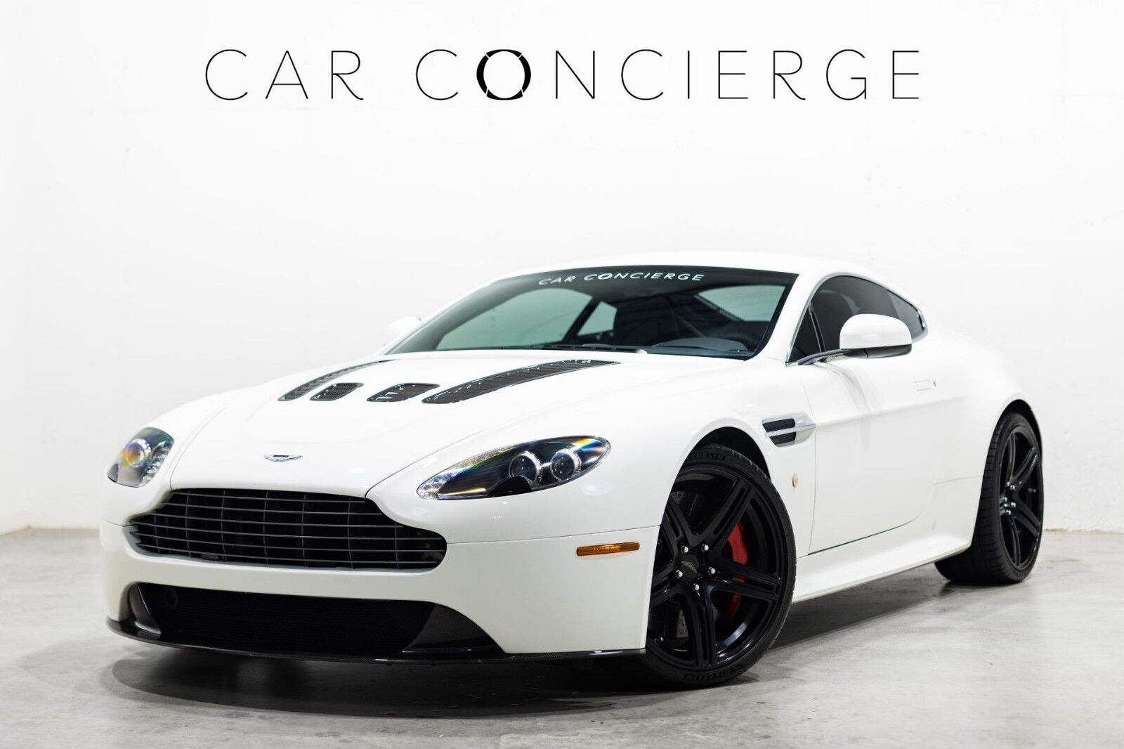 Aston Martin V12 Vantage
