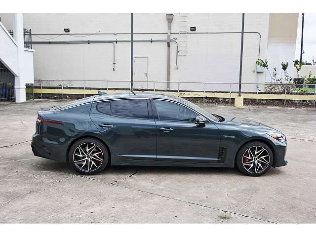 2023 KIA Stinger