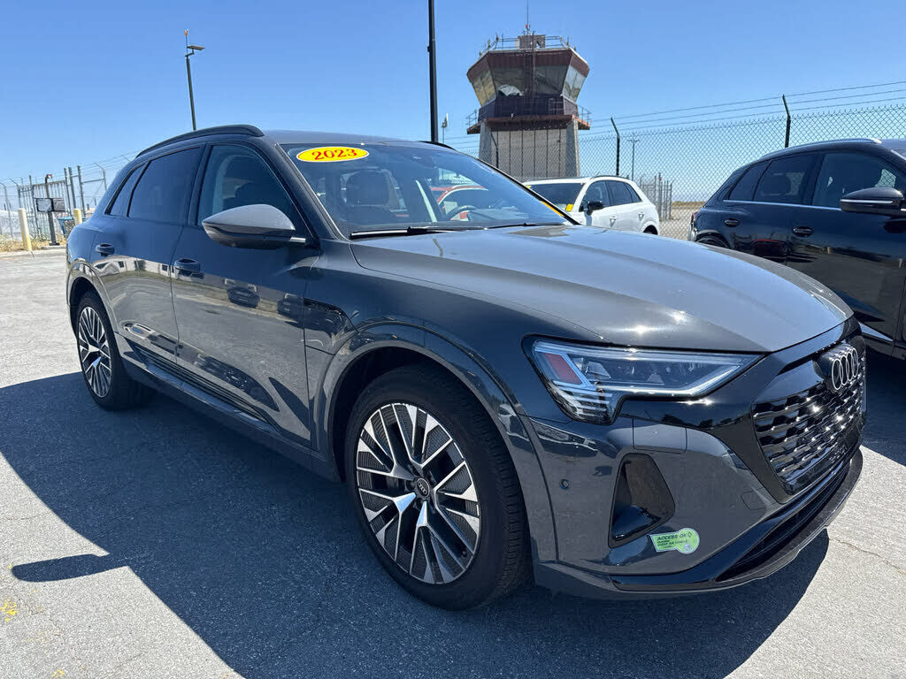 2024 Audi Q8