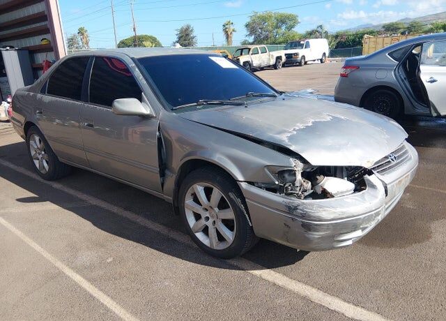 1999 TOYOTA Camry