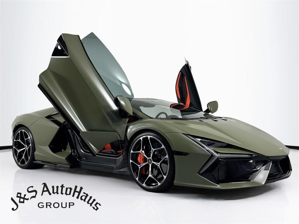 2024 LAMBORGHINI Revuelto