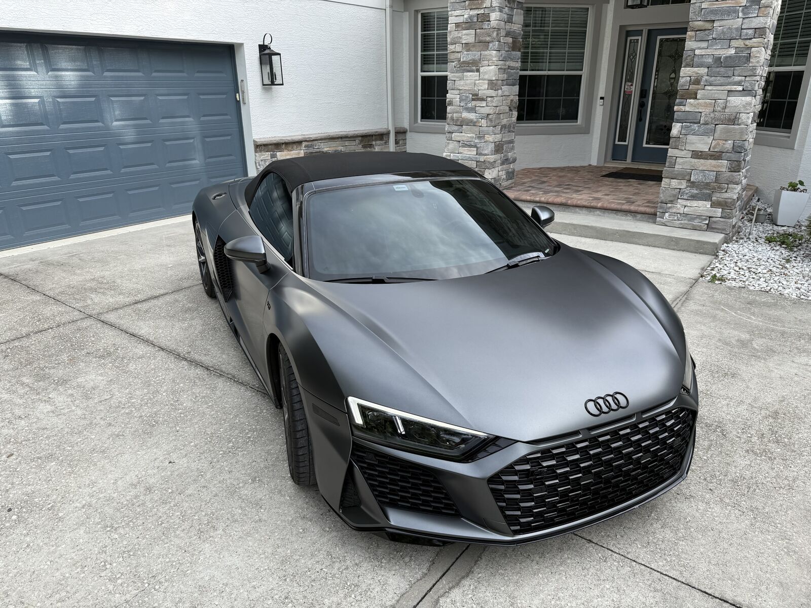 2022 AUDI R8