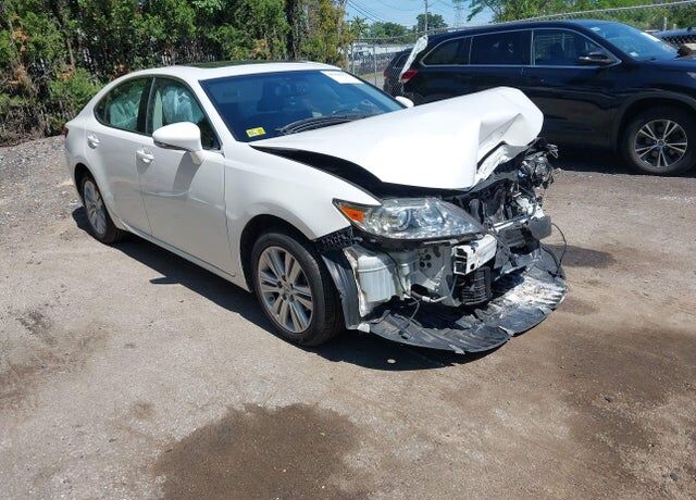2014 LEXUS ES
