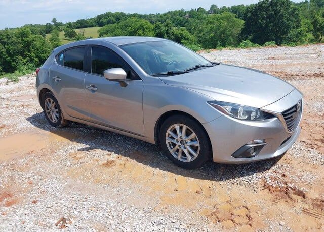 2016 MAZDA Mazda3