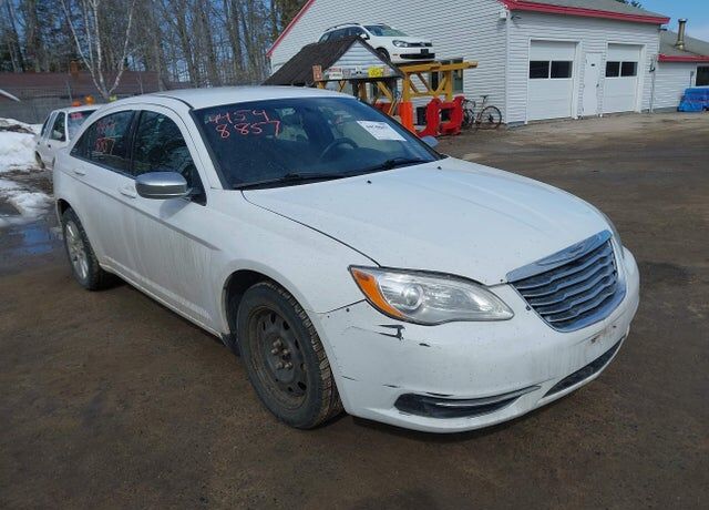 2014 CHRYSLER 200
