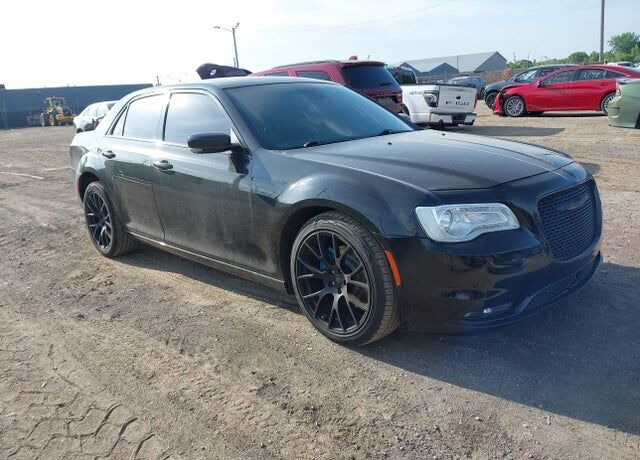 2018 CHRYSLER 300