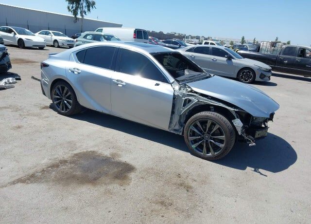2022 LEXUS IS