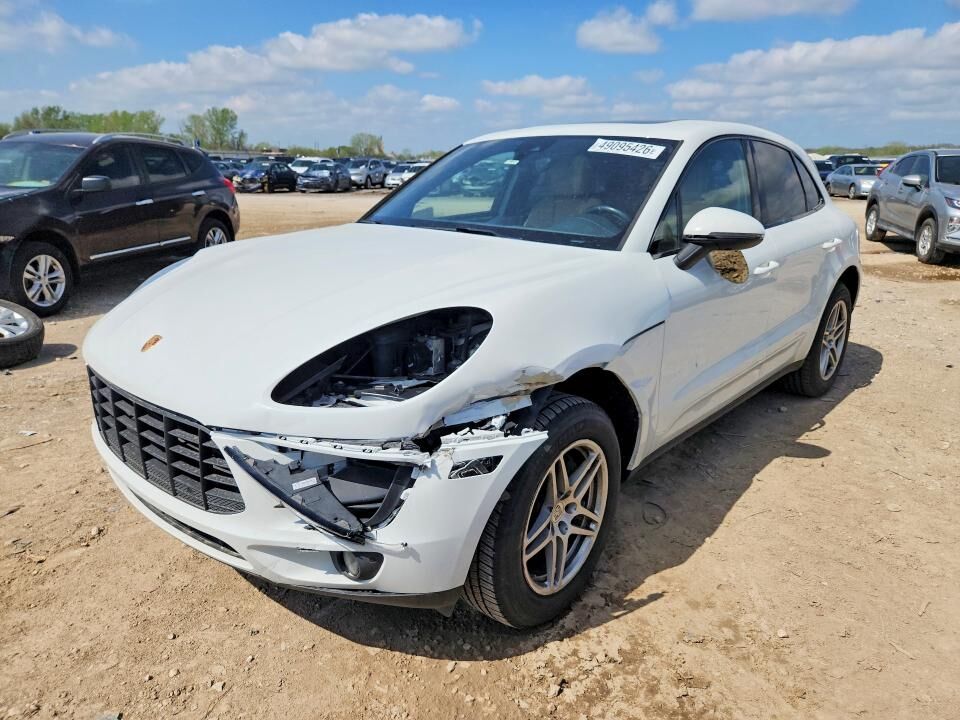 2018 PORSCHE Macan