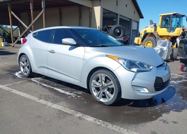 2012 HYUNDAI Veloster