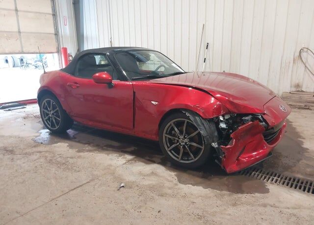 2017 MAZDA MX-5
