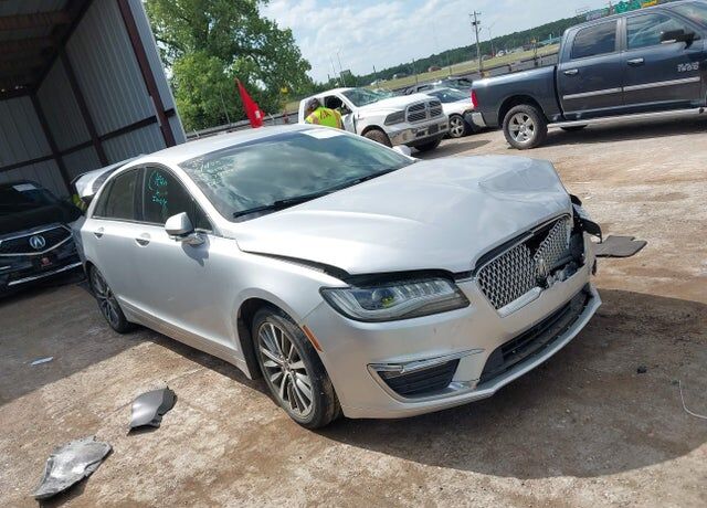 2017 LINCOLN MKZ