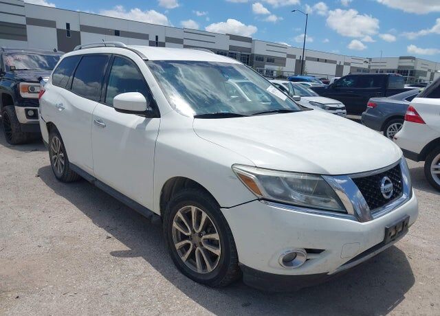 2016 NISSAN Pathfinder