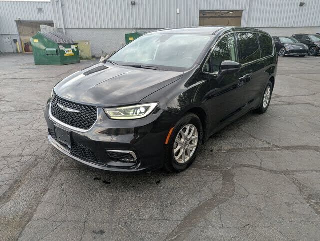 2023 CHRYSLER Pacifica