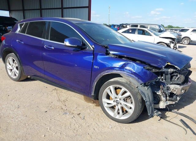 2017 INFINITI QX30