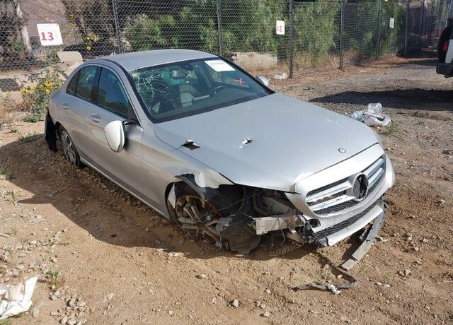 2015 MERCEDES-BENZ C-Class