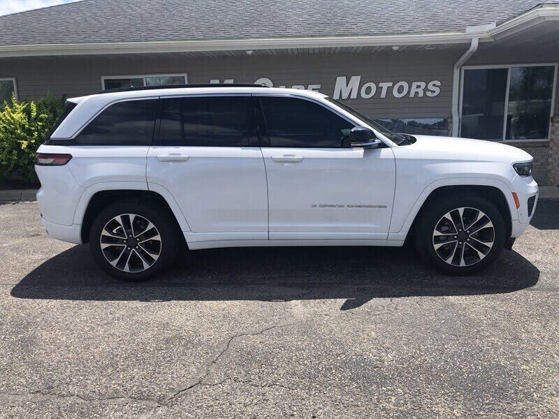 2024 JEEP Grand Cherokee