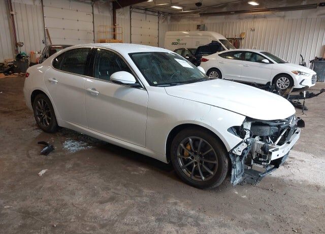 2017 ALFA ROMEO Giulia
