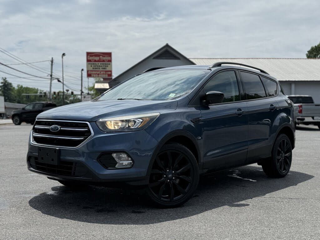 2018 FORD Escape