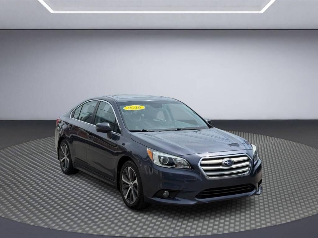 2016 SUBARU Legacy