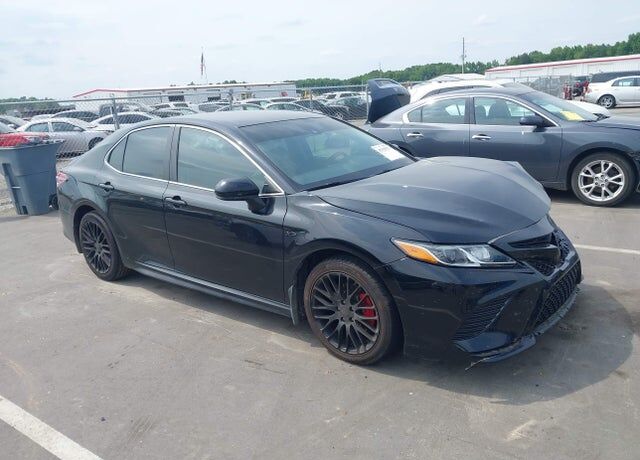 2019 TOYOTA Camry