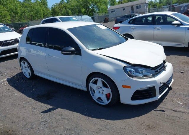 2012 VOLKSWAGEN Golf